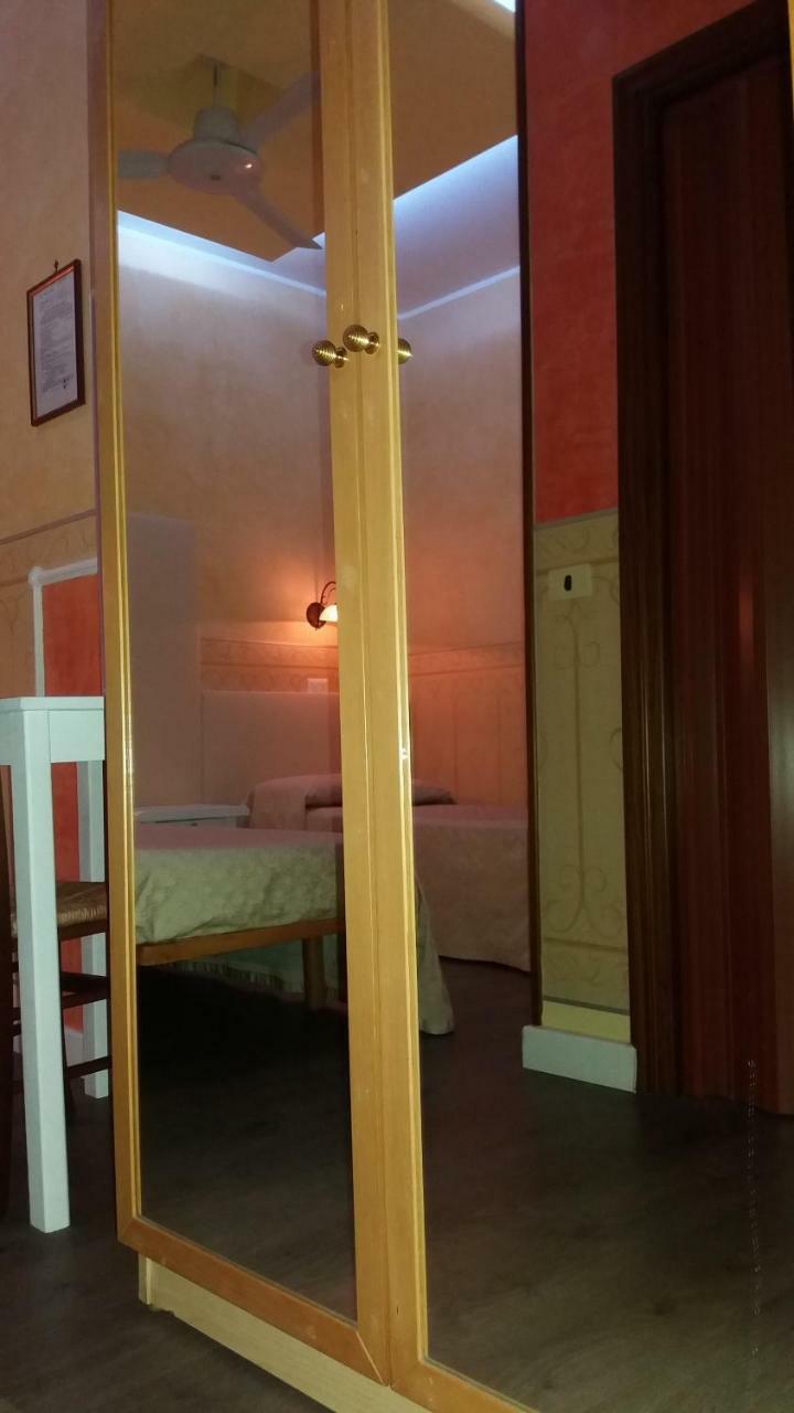 Albergo Della Corte بينيفنتو المظهر الخارجي الصورة